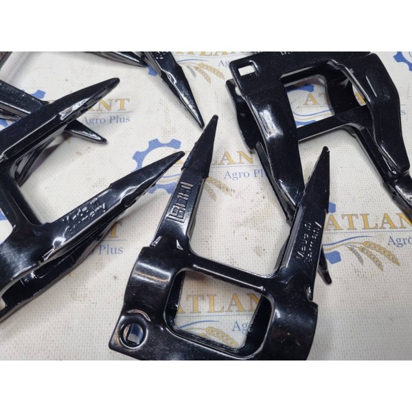 Палец жатки двойной AXE37174 (Z11785) (16500.04) Schumacher