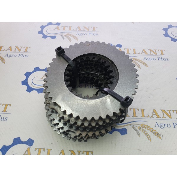 Муфта RE250241 (RE234685) John Deere