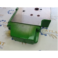 Секция гидровыхода RE588375(RE308284)(RE580227)(RE337466)(альт. для RE260572) (TA20348)