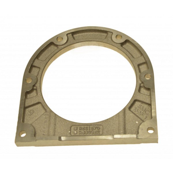 Корпус сальника коленвала, задний R530322 (R125027) 9650 John Deere